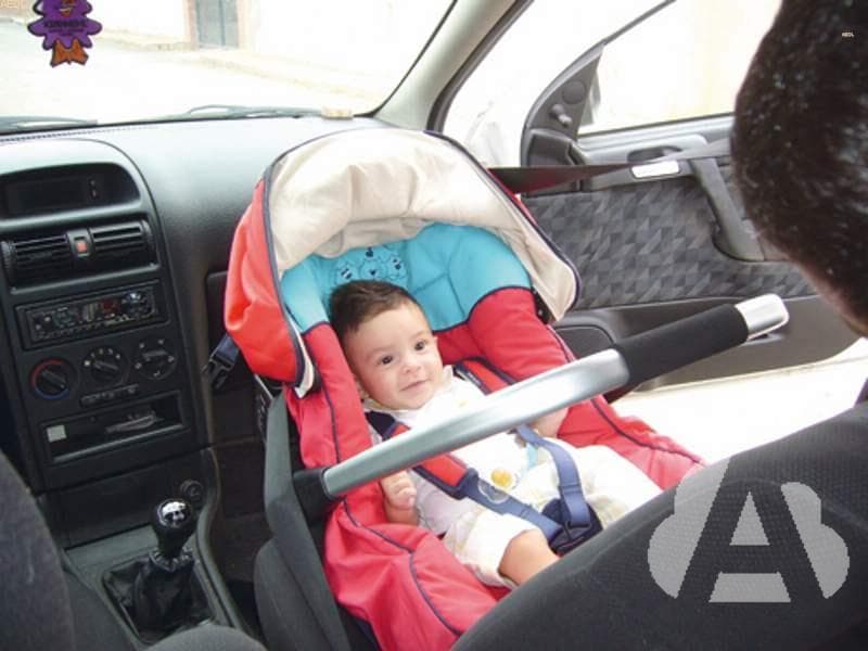 Con el fin de reducir el riesgo de lesiones graves en caso de accidente, ¿cómo…