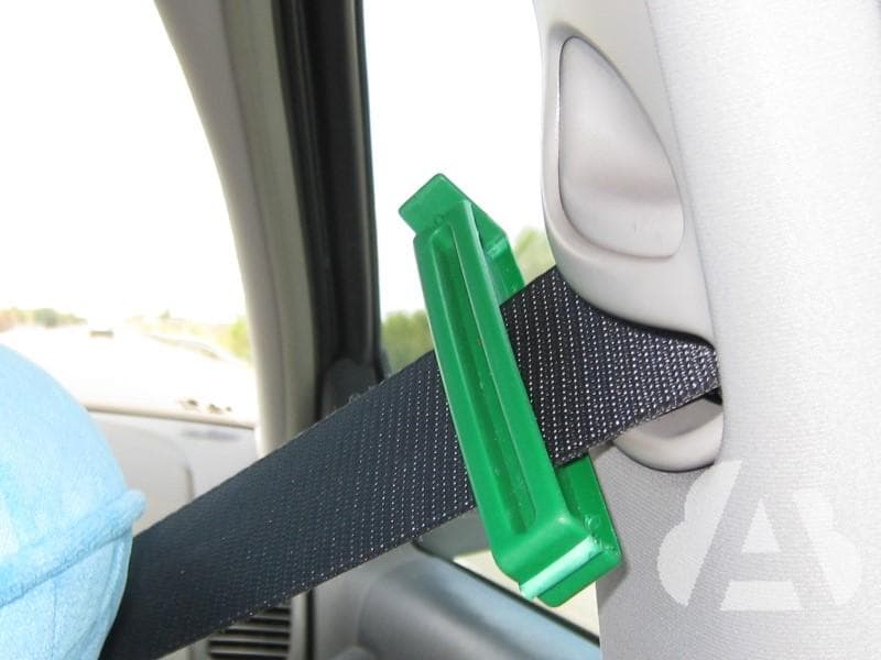¿Es aconsejable utilizar pinzas de sujeción o reguladores en el cinturón de…