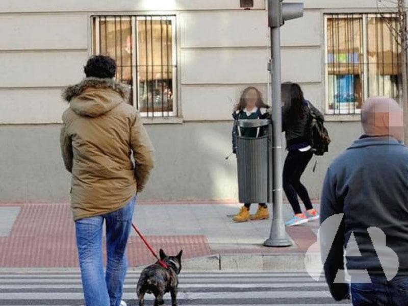 ¿En cuál de las siguientes situaciones, los peatones tienen preferencia de paso…